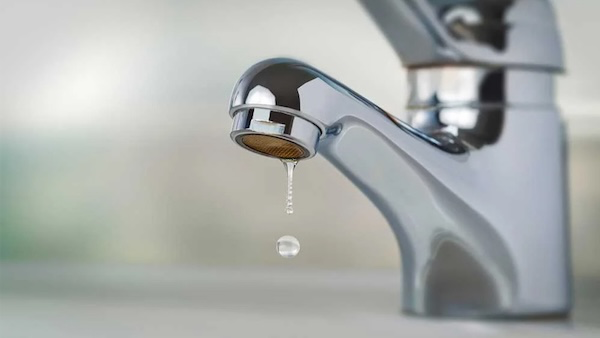 hiện tường Ống nước kêu to khi mở vòi